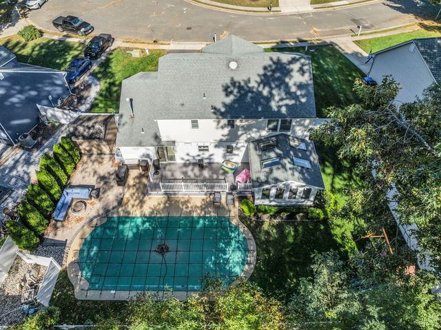 7 Simek Lane, Middletown, NJ 07758