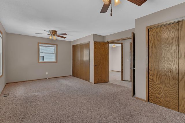 1308 27th Street NW, Willmar, MN 56201