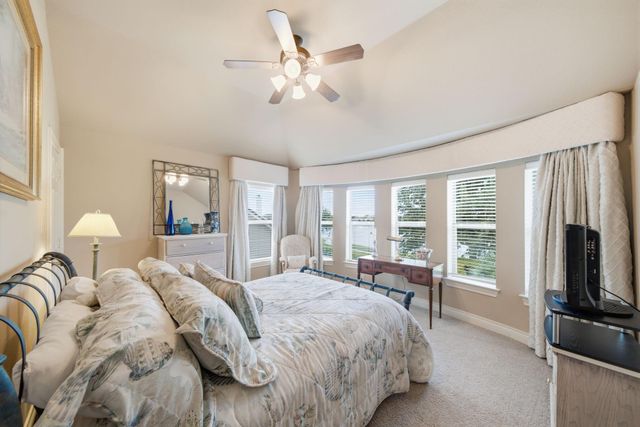 1020 Broad Bay Lane, League City, TX 77573
