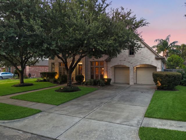 1020 Broad Bay Lane, League City, TX 77573