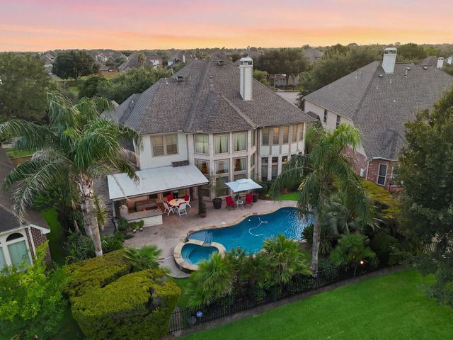 1020 Broad Bay Lane, League City, TX 77573