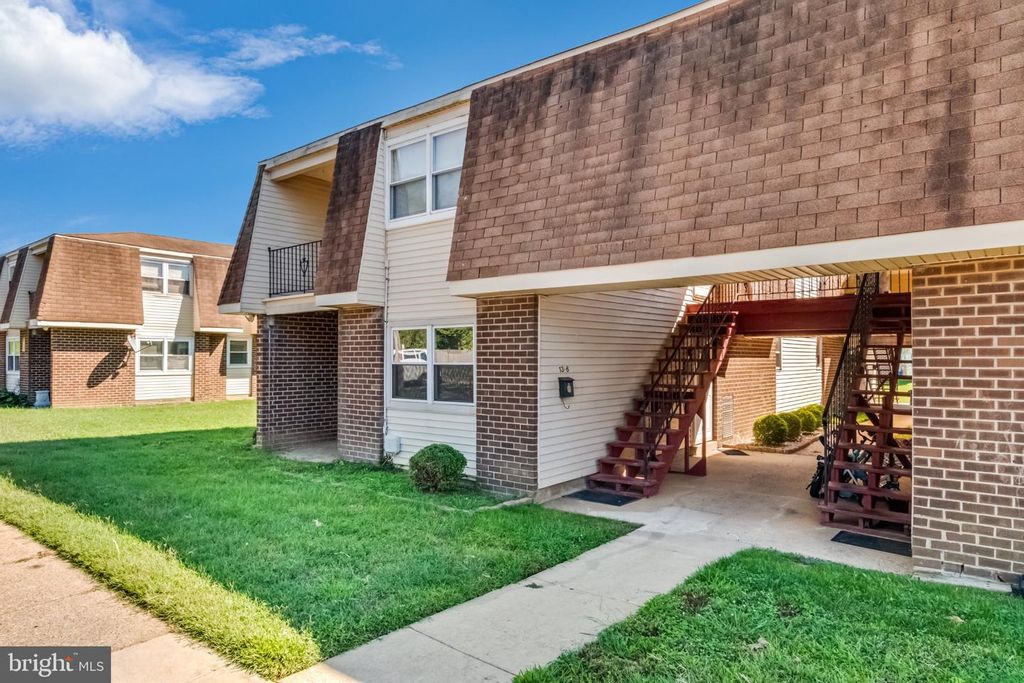 13-2 FLORENCE TOLLGATE PL, Florence, NJ 08518 — photo 2