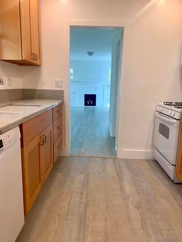 7855 Exchange Pl, La Jolla, CA 92037