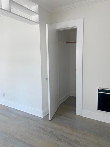 7855 Exchange Pl, La Jolla, CA 92037