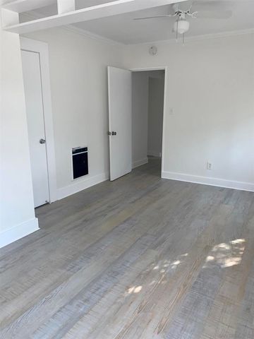 7855 Exchange Pl, La Jolla, CA 92037