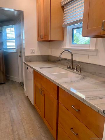 7855 Exchange Pl, La Jolla, CA 92037