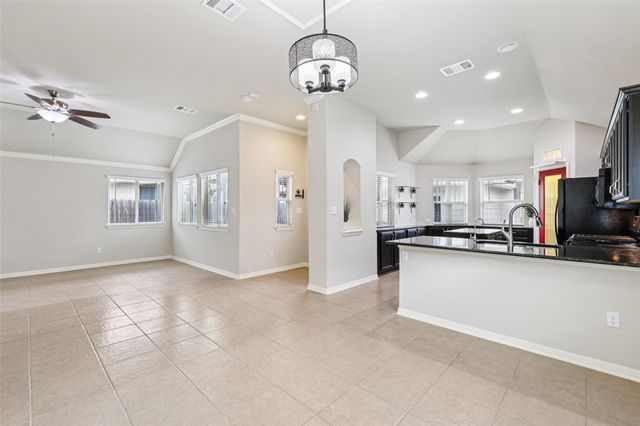 238 Rock Bluff LN, San Marcos, TX 78666