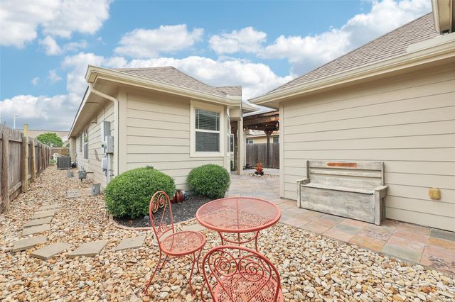 238 Rock Bluff LN, San Marcos, TX 78666