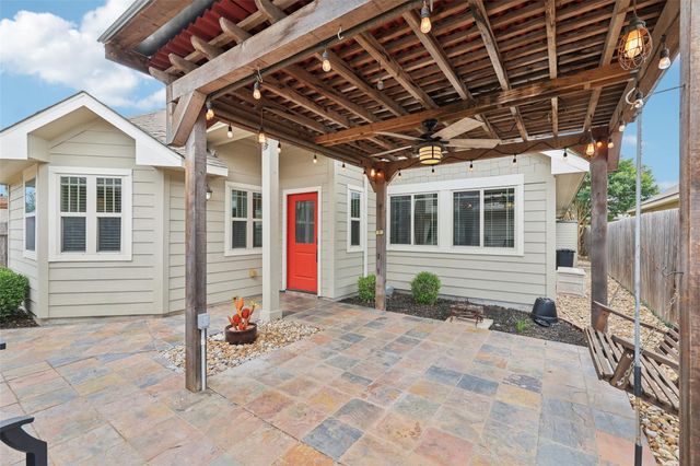 238 Rock Bluff LN, San Marcos, TX 78666