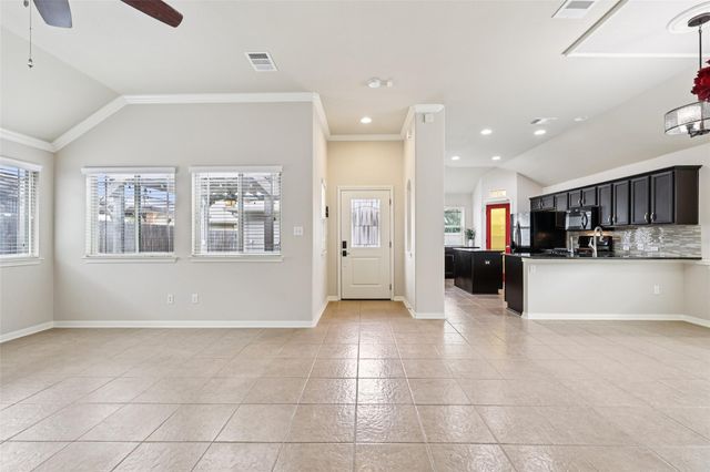 238 Rock Bluff LN, San Marcos, TX 78666