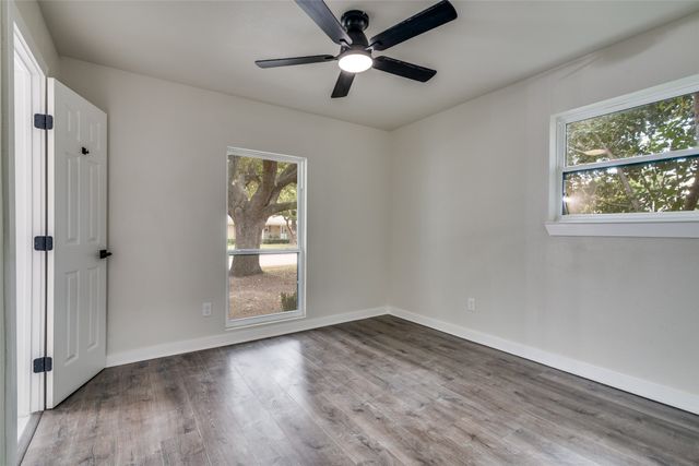 11335 Drummond Circle, Dallas, TX 75228