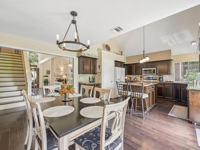 4758 Oakmont Court, League City, TX 77573