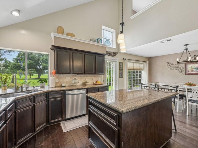 4758 Oakmont Court, League City, TX 77573