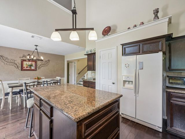 4758 Oakmont Court, League City, TX 77573