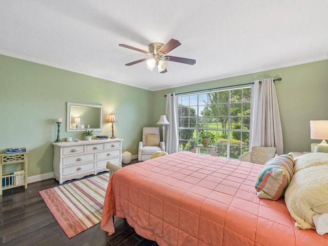 4758 Oakmont Court, League City, TX 77573