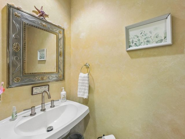 4758 Oakmont Court, League City, TX 77573