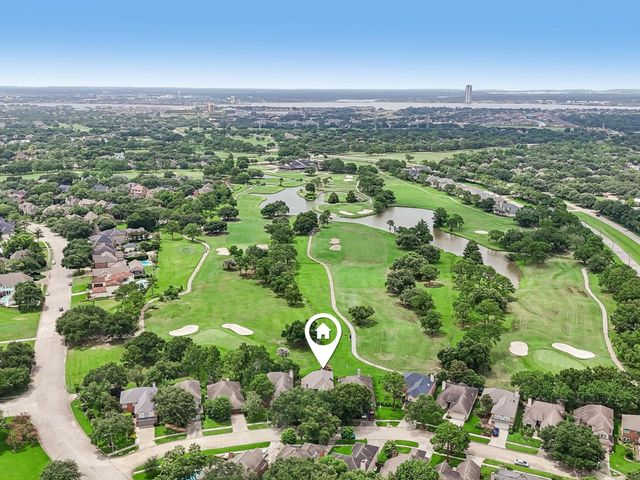 4758 Oakmont Court, League City, TX 77573