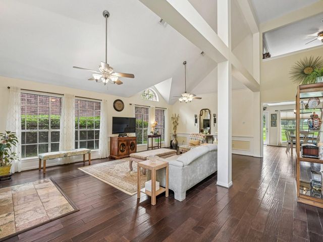 4758 Oakmont Court, League City, TX 77573