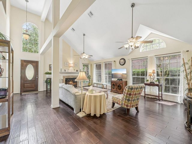 4758 Oakmont Court, League City, TX 77573