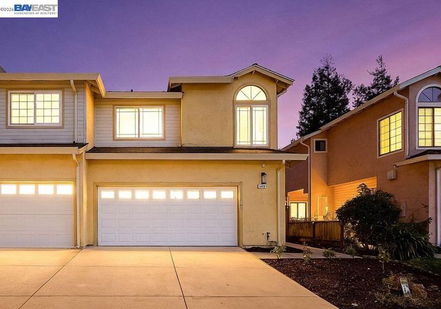 5008 Crandallwood Dr, Fremont, CA 94555