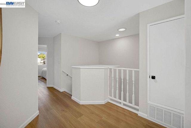 5008 Crandallwood Dr, Fremont, CA 94555