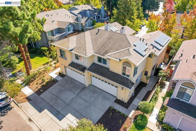 5008 Crandallwood Dr, Fremont, CA 94555