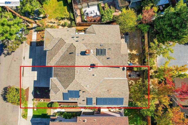5008 Crandallwood Dr, Fremont, CA 94555