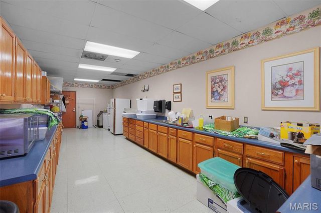 10701 Saint Cosmas Lane, St Ann, MO 63074