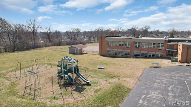10701 Saint Cosmas Lane, St Ann, MO 63074