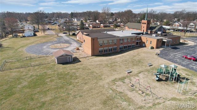 10701 Saint Cosmas Lane, St Ann, MO 63074