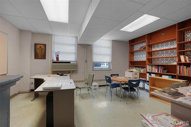 10701 Saint Cosmas Lane, St Ann, MO 63074