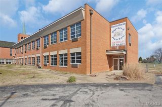 10701 Saint Cosmas Lane, St Ann, MO 63074