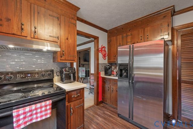 11709 Cliff Lawn Dr, Chester, VA 23831
