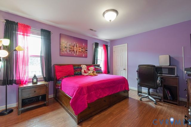 11709 Cliff Lawn Dr, Chester, VA 23831