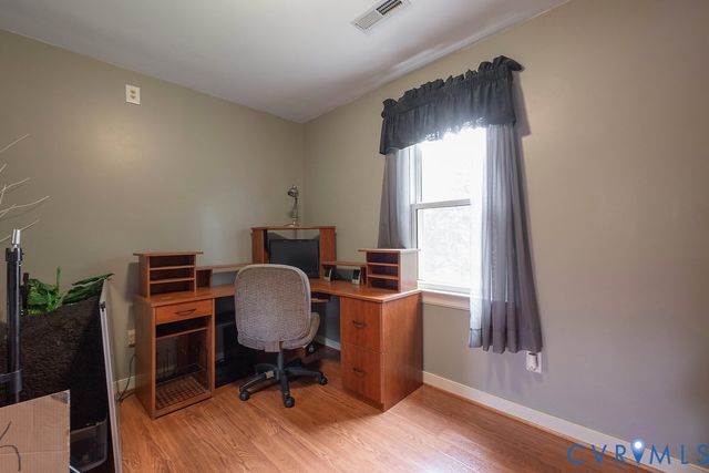 11709 Cliff Lawn Dr, Chester, VA 23831