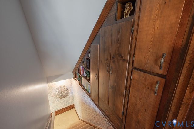11709 Cliff Lawn Dr, Chester, VA 23831