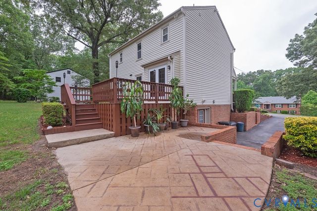 11709 Cliff Lawn Dr, Chester, VA 23831