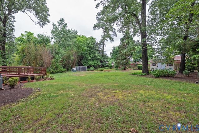 11709 Cliff Lawn Dr, Chester, VA 23831