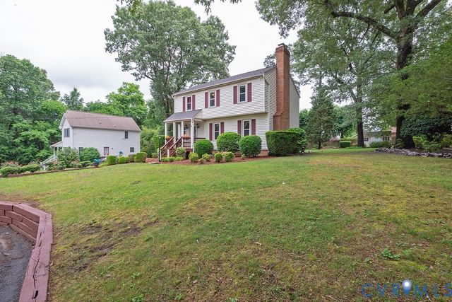 11709 Cliff Lawn Dr, Chester, VA 23831