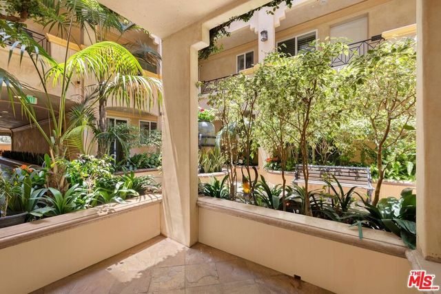 16123 W Sunset Boulevard 105, Pacific Palisades, CA 90272