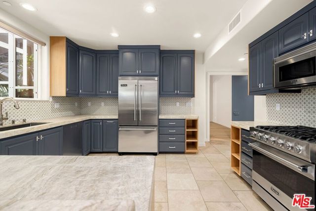 16123 W Sunset Boulevard 105, Pacific Palisades, CA 90272