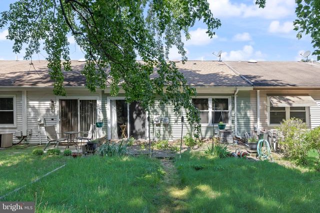 44 KINGSTON WAY, Southampton, NJ 08088