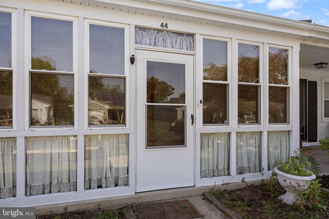 44 KINGSTON WAY, Southampton, NJ 08088