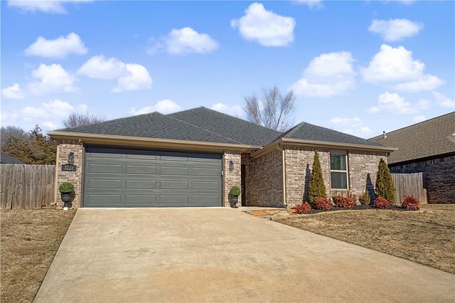 3226 Summer View Avenue, Springdale, AR 72764