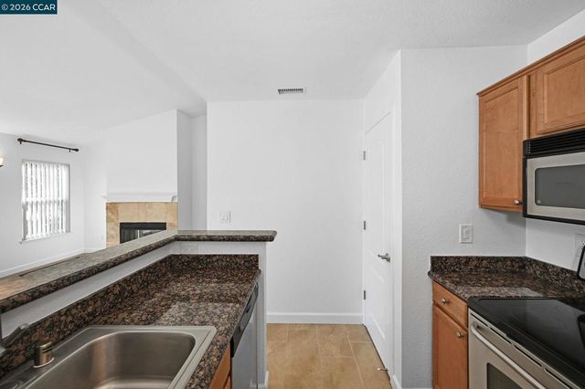 140 140 Reflections Dr 21, San Ramon, CA 94583