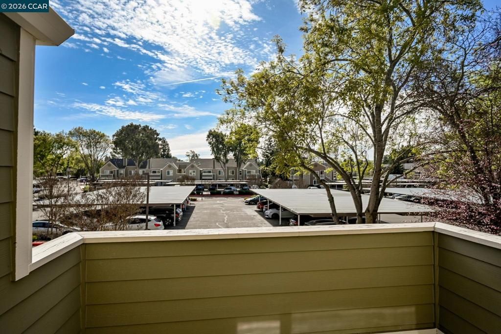 Image 12 of property listing at 140 140 Reflections Dr 21, San Ramon, CA 94583