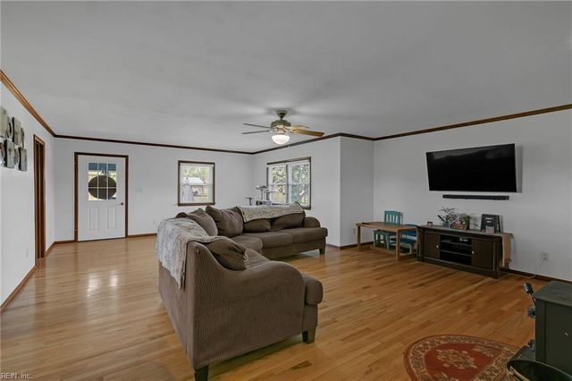 1783 Buckley Hall RD, Dutton, VA 23050