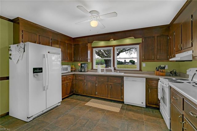 1783 Buckley Hall RD, Dutton, VA 23050