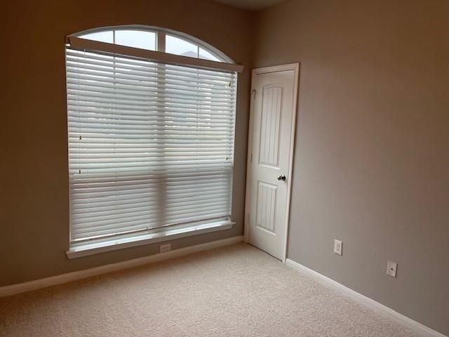 711 Rolling Oak DR 117, Round Rock, TX 78664