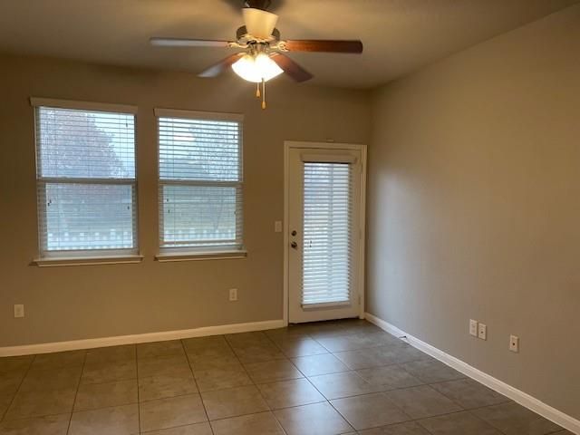 711 Rolling Oak DR 117, Round Rock, TX 78664
